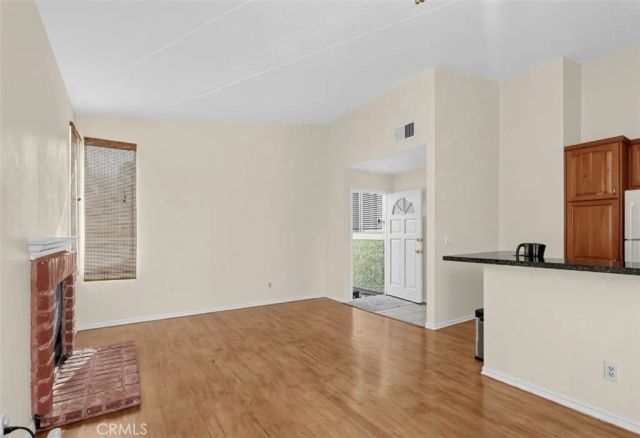 2486 Pleasant Way B, Thousand Oaks, CA 91362