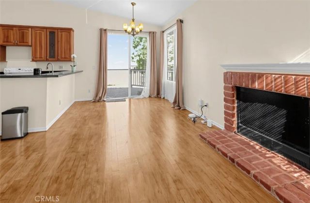 2486 Pleasant Way B, Thousand Oaks, CA 91362