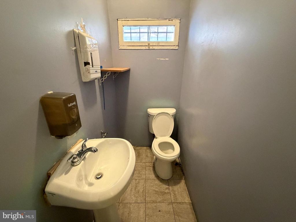 Image 18 of property listing at 420-430 MERRYMAN, Baltimore, MD 21218
