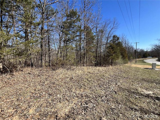 5 Pinnacle Lake Rd, New Florence, MO 63363