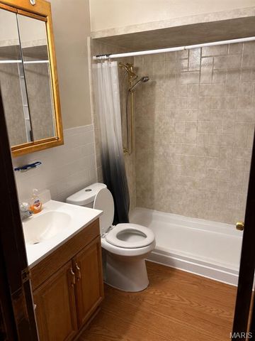 9301 Miriam Avenue, Overland, MO 63114