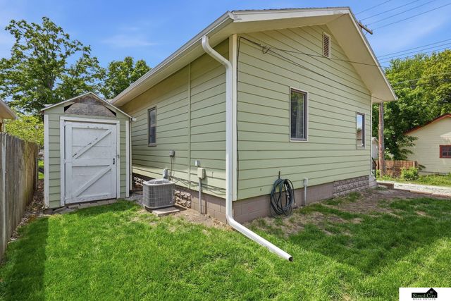 3126 E Street, Lincoln, NE 68510