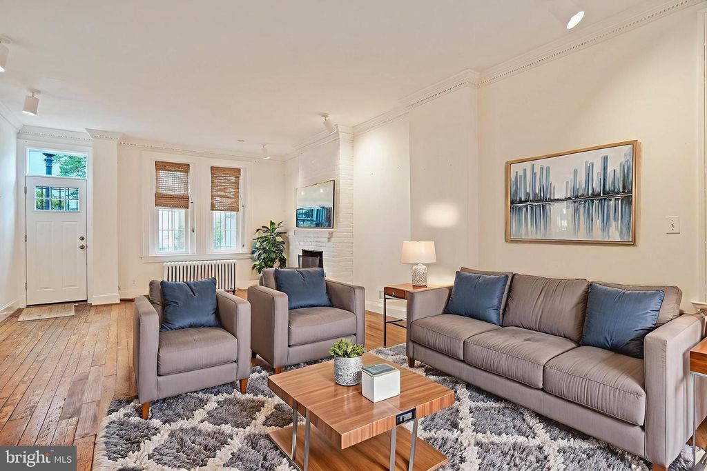 1511 CAROLINE ST NW, Washington, DC 20009