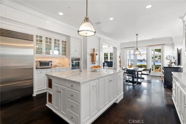 2411 Bayshore, Newport Beach, CA 92663