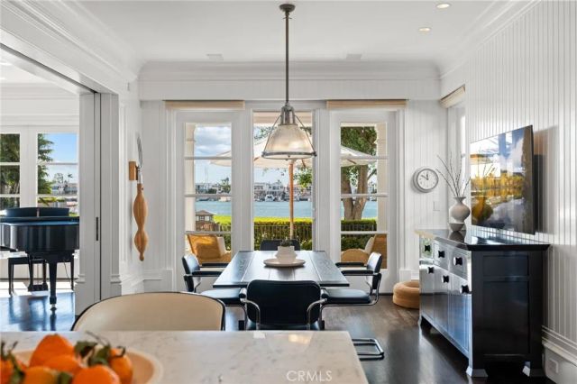 2411 Bayshore, Newport Beach, CA 92663