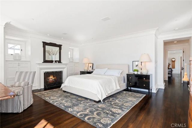 2411 Bayshore, Newport Beach, CA 92663