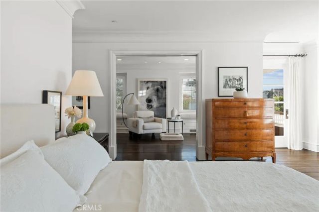 2411 Bayshore, Newport Beach, CA 92663