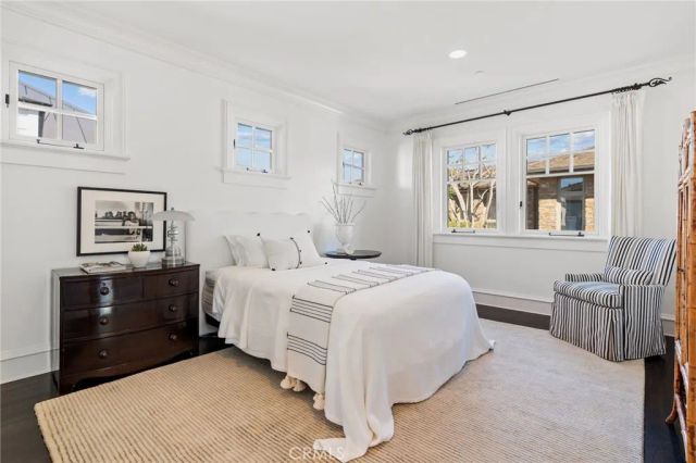 2411 Bayshore, Newport Beach, CA 92663