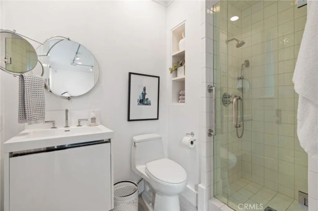 2411 Bayshore, Newport Beach, CA 92663