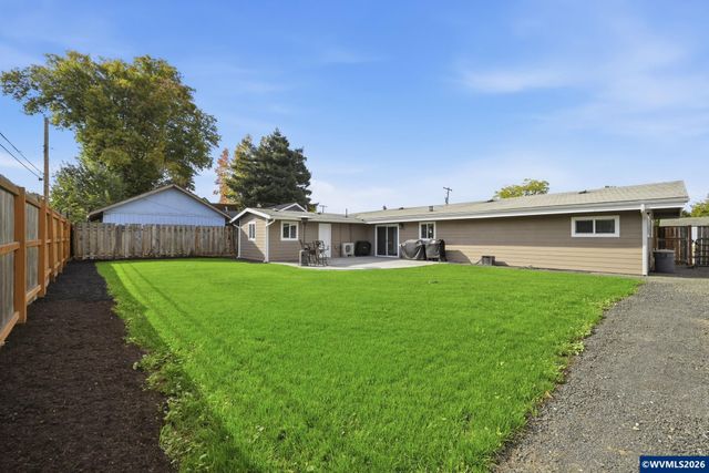 1405 Shortridge St SE, Albany, OR 97322