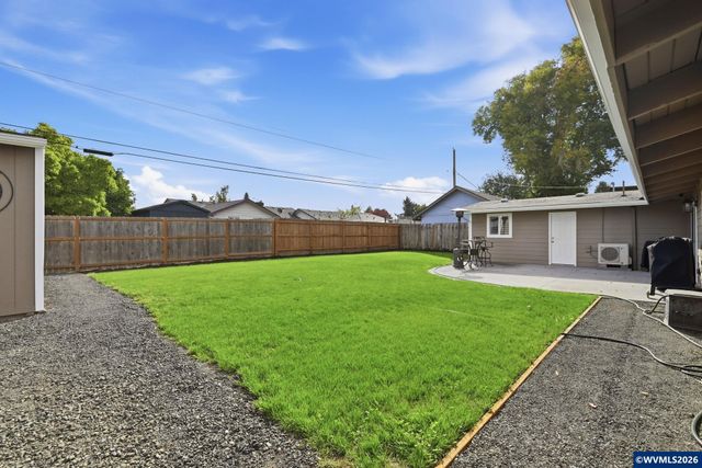 1405 Shortridge St SE, Albany, OR 97322