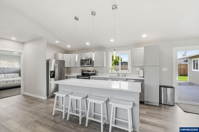 1405 Shortridge St SE, Albany, OR 97322