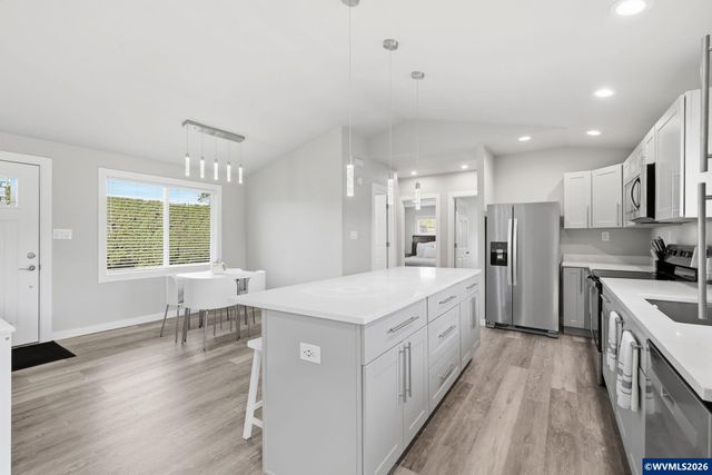 1405 Shortridge St SE, Albany, OR 97322