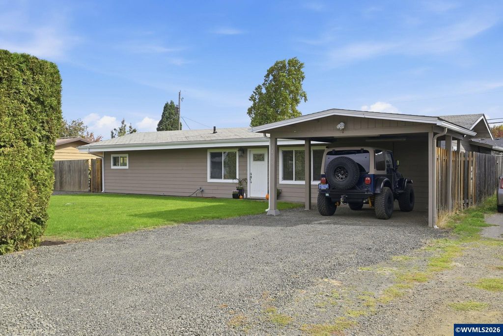 1405 Shortridge St SE, Albany, OR 97322