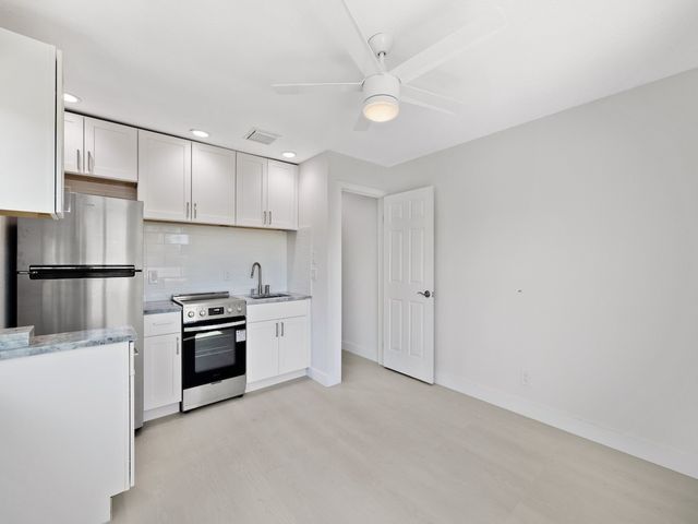 741 Hernando Street, Fort Pierce, FL 34949