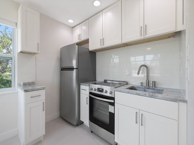 741 Hernando Street, Fort Pierce, FL 34949