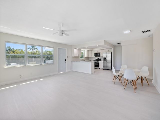 741 Hernando Street, Fort Pierce, FL 34949