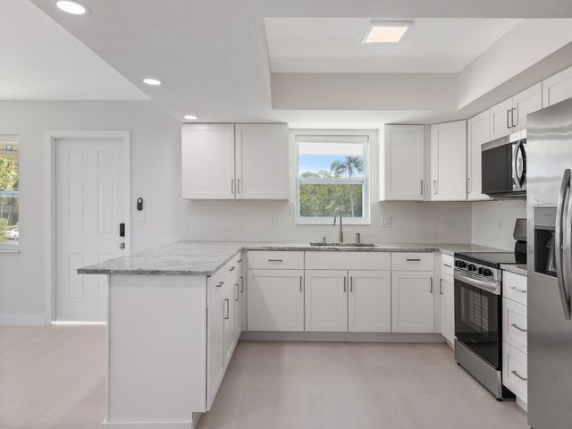 741 Hernando Street, Fort Pierce, FL 34949