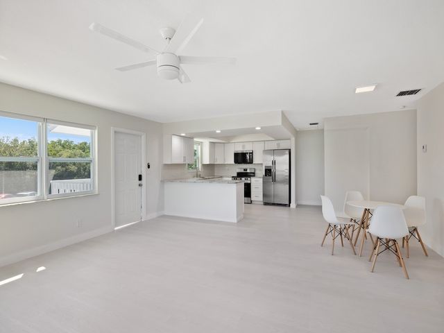 741 Hernando Street, Fort Pierce, FL 34949