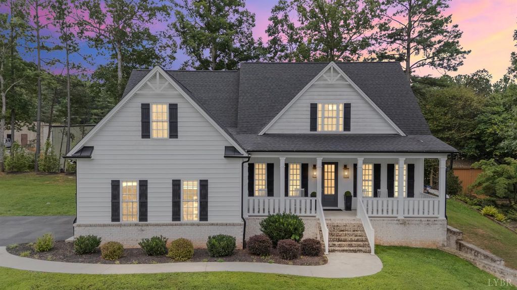 213 Ivy West Court, Forest, VA 24551