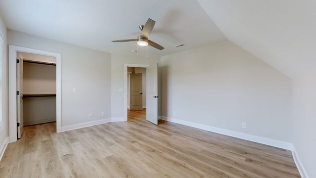 255 Ridgecrest Dr, Winchester, TN 37398