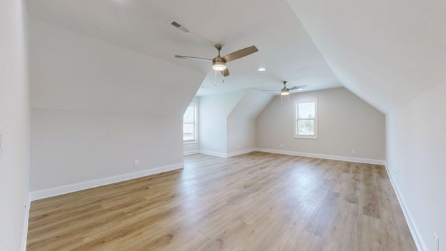 255 Ridgecrest Dr, Winchester, TN 37398