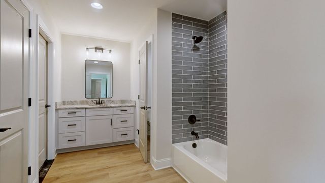 255 Ridgecrest Dr, Winchester, TN 37398