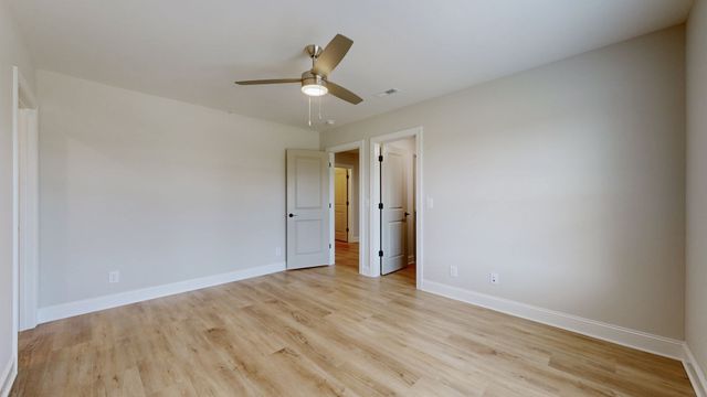 255 Ridgecrest Dr, Winchester, TN 37398