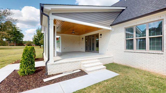 255 Ridgecrest Dr, Winchester, TN 37398