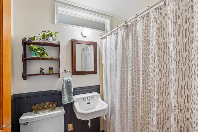 147 Windsor Circle, Chapel Hill, NC 27516