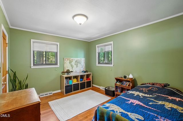 147 Windsor Circle, Chapel Hill, NC 27516