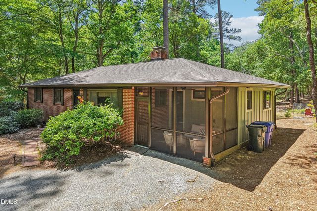 147 Windsor Circle, Chapel Hill, NC 27516