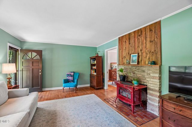 147 Windsor Circle, Chapel Hill, NC 27516