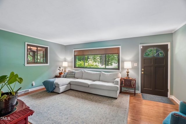 147 Windsor Circle, Chapel Hill, NC 27516