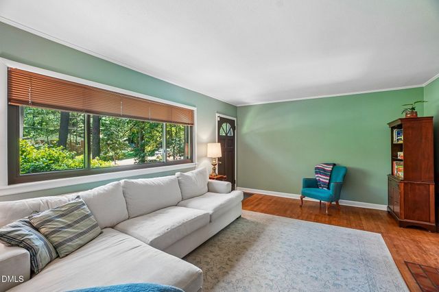 147 Windsor Circle, Chapel Hill, NC 27516