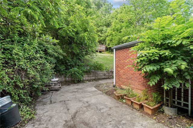 716 Darlington St, Carnegie, PA 15106