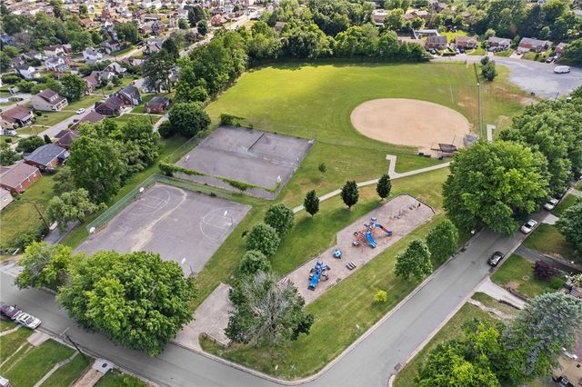716 Darlington St, Carnegie, PA 15106