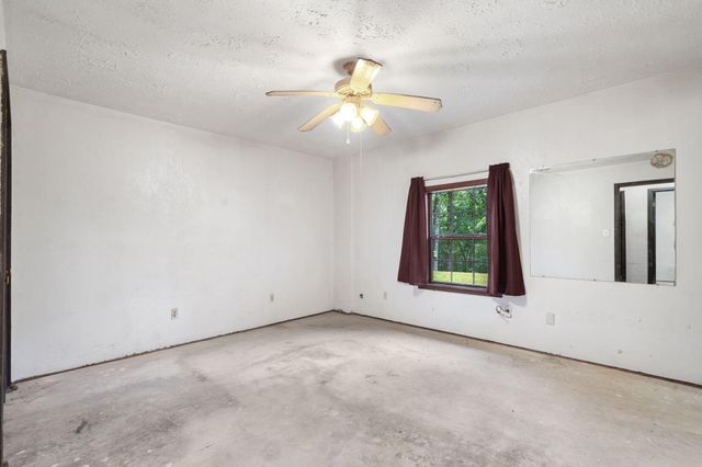 524 Shady Oak Lane, Reeds Spring, MO 65737