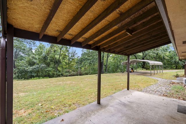 524 Shady Oak Lane, Reeds Spring, MO 65737