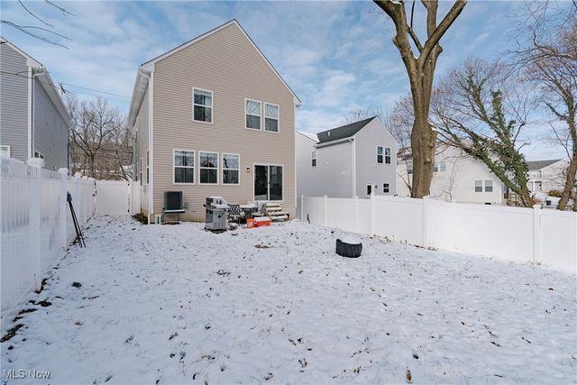 543 S. Rhodes Avenue, Akron, OH 44307