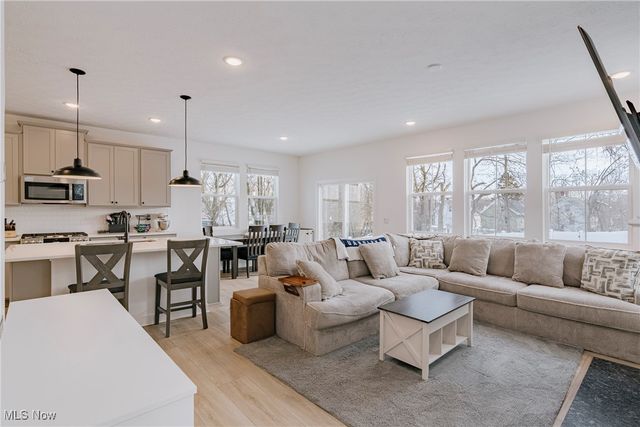 543 S. Rhodes Avenue, Akron, OH 44307