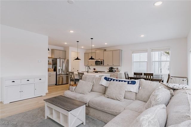 543 S. Rhodes Avenue, Akron, OH 44307