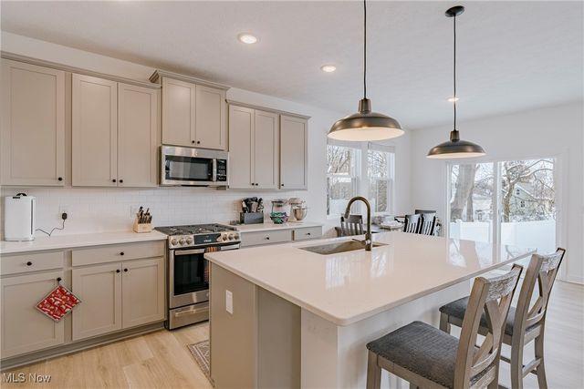 543 S. Rhodes Avenue, Akron, OH 44307