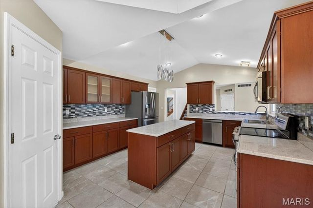 1919 White Birch Lane, Belleville, IL 62226