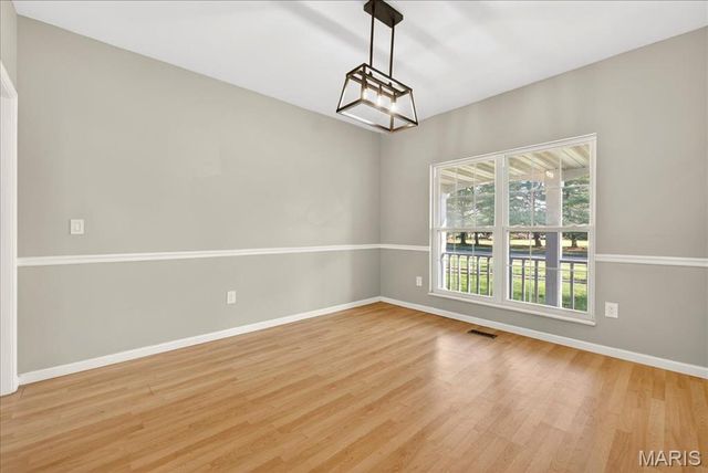 1919 White Birch Lane, Belleville, IL 62226