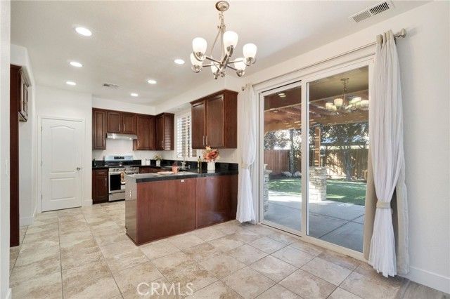 692 Blueberry, Madera, CA 93638