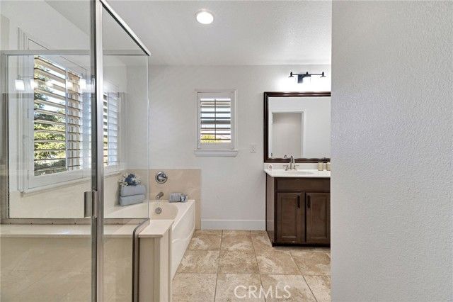 692 Blueberry, Madera, CA 93638