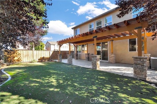 692 Blueberry, Madera, CA 93638