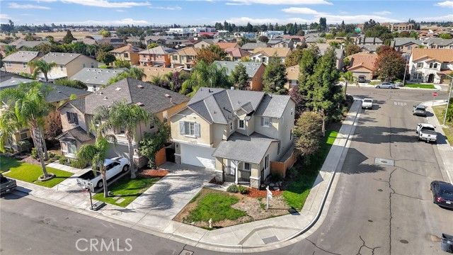 692 Blueberry, Madera, CA 93638