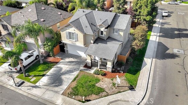 692 Blueberry, Madera, CA 93638